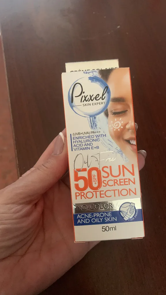 کرم ضدآفتاب بی‌رنگ پیکسل SPF50 مدل Oily Acne-Prone Skin، مناسب پوست‌های چرب، حجم 50 میلی‌لیتر