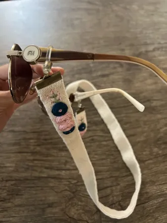 بند عینک زنانه مدل گلدوزی شده آزاده