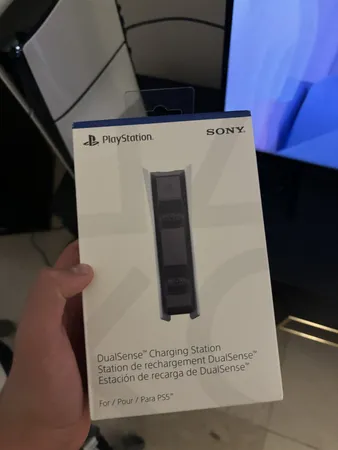 پایه شارژر دسته بازی پلی استیشن 5   مدل CFI-ZDS1