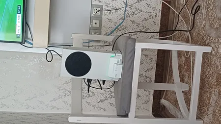 پایه شارژر دسته بازی دابی مدل Dobe TYX-0663 مناسب برای XBOX Sereis S به همراه باطری