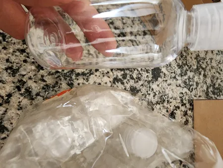 بطری و محفظه کرم مدل F مجموعه 5 عددی