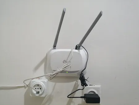 روتر بی‌سیم 300Mbps تی پی-لینک مدل TL-WR840N