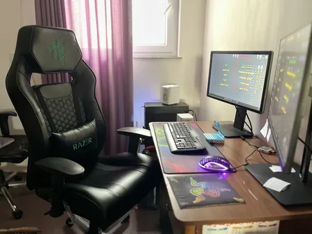 صندلی گیمینگ ریزر مدل G2020