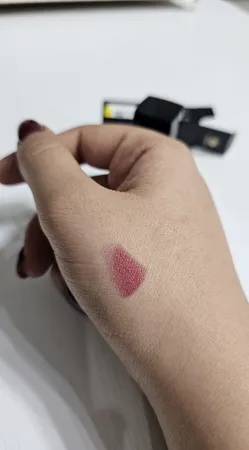 رژ لب جامد این لی مدل Voodoo شماره 660