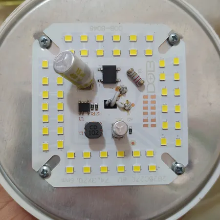 لامپ ال ای دی 50 وات چیپصام مدل استوانه پایه E27