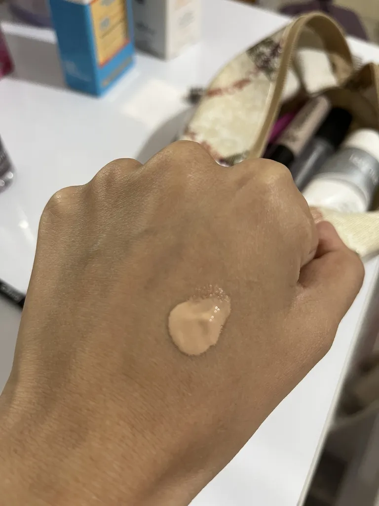 کرم ضد آفتاب رنگی پیلاری SPF 50 مدل TINTED ‌مناسب پوست‌های حجم میلی‌لیتر