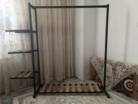 رگال لباس ایران تاج مدل فلزی