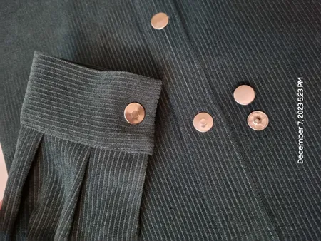 قالب دکمه پرسی مدل Al100 مجموعه 4 عددی به همراه 100 عدد دکمه