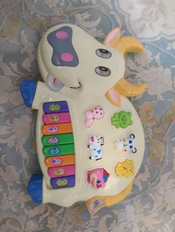 اسباب بازی آموزشی موزیکال مدل گاو