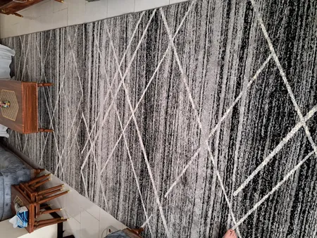 فرش ماشینی ساوین کد 4083 زمینه مشکی