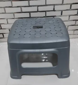 تجریه خرید چهارپایه ممتاز پلاستیک مدل آروین کد WE-100