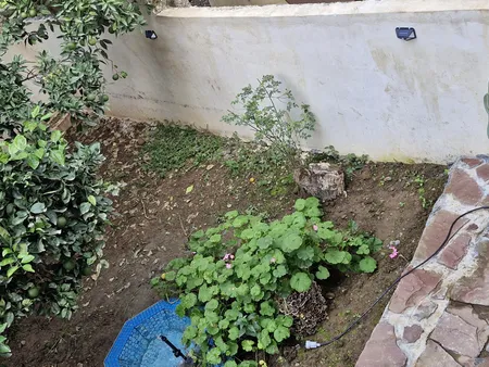 چراغ حیاطی خورشیدی مدل DV4 بسته 4 عددی