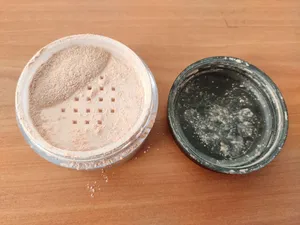 تجریه خرید پودر تثبیت کننده آرایش هانتین شماره H 02