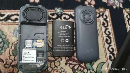 گوشی موبایل جی ال ایکس مدل GLX F9 دو سیم کارت