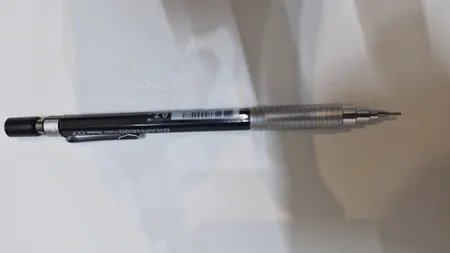 مدادنوکی 0.7 میلی متری پنتل مدل GRAPH 600