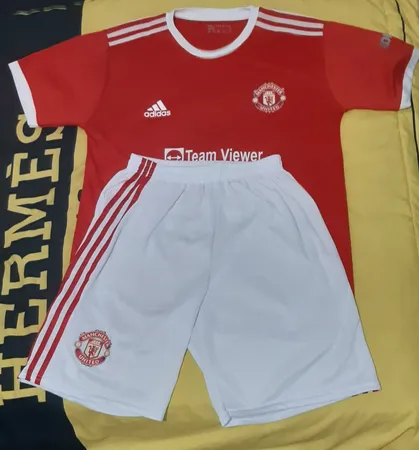 ست تیشرت و شلوارک ورزشی طرح رونالدو منچستر یونایتد 2022