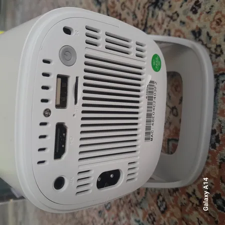 مینی ویدئو پروژکتور آیریور مدل S40 MAX به همراه دسته بازی