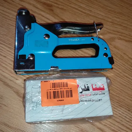 سوزن منگنه تینا فلز کد 1004012 سایز 530/12 بسته 2400 عددی