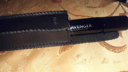 عطر جیبی مردانه ژک ساف مدل Avenger حجم 22 میلی لیتر