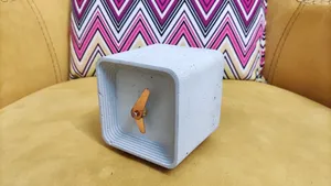 تجریه خرید ساعت رومیزی استودیو پله مدل PC1