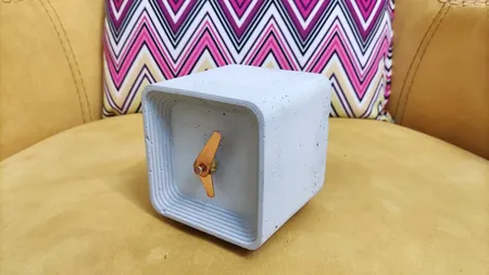 ساعت رومیزی استودیو پله مدل PC1