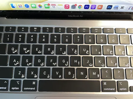 برچسب حروف فارسی کیبورد طرح مات به همراه محافظ کیبورد مناسب برای لپ تاپ 15.6 اینچ