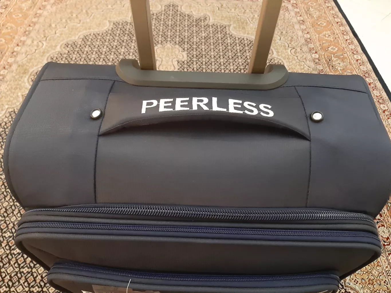 چمدان پیرلس مدل PRLM سایز متوسط