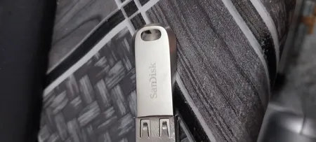 فلش مموری سن دیسک مدل Ultra Luxe ظرفیت 64 گیگابایت