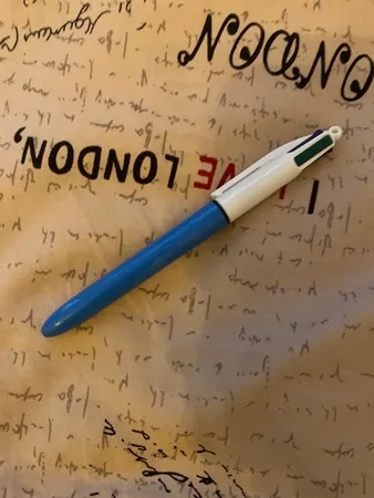 خودکار بیک مدل 4 رنگ