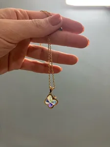 تجریه خرید گردنبند طلا 18 عیار ناریا مدل پروانه رنگ سفید