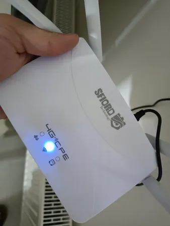 مودم 4G اسفیورد مدل T840