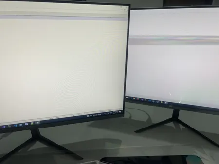 مانیتور جی پلاس مدل GDM-245LN سایز 24 اینچ