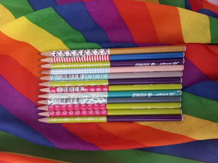 مداد مشکی آریا مدل CIRCUS کد A8 بسته 12 عددی