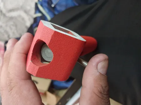 نگهدارنده سنبه های حروف کوب و شماره کوب دستی ایران پتک LK 9910