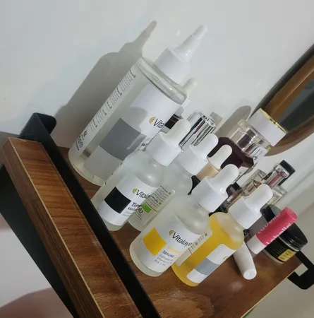 سرم ضد لک ویتالیر مدل آربوتین حجم 30 میلی لیتر