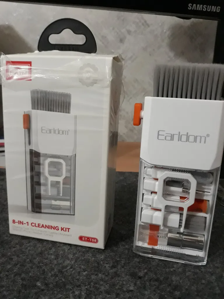 کیت تمیز کننده کیبورد و ایرپاد ارلدام مدل 8IN1 Clining Kit T08