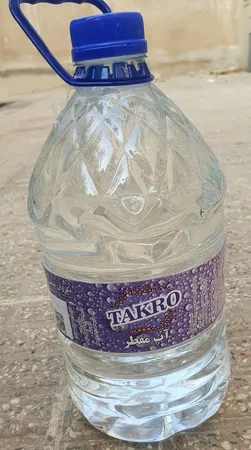 آب مقطر تکرو مدل R10 حجم 4000 میلی لیتر