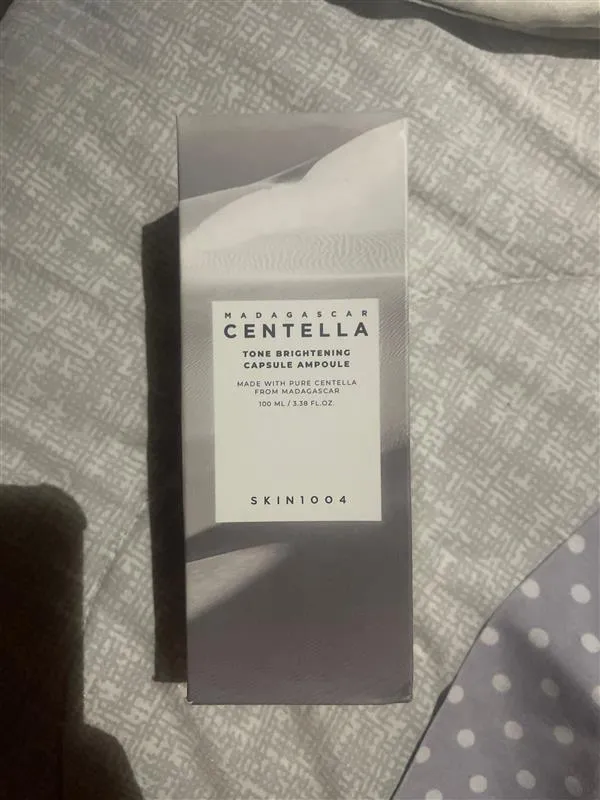 سرم روشن کننده سانتلا مدل 1004 حجم 100 میلی لیتر