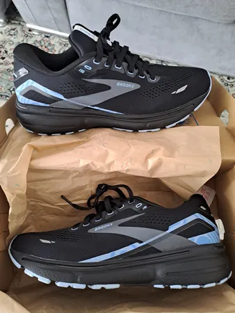 کفش راحتی مردانه بروکس مدل 1103931D056