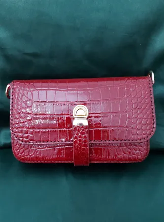 کیف زنانه خانه چرم آنا مدل V-25735