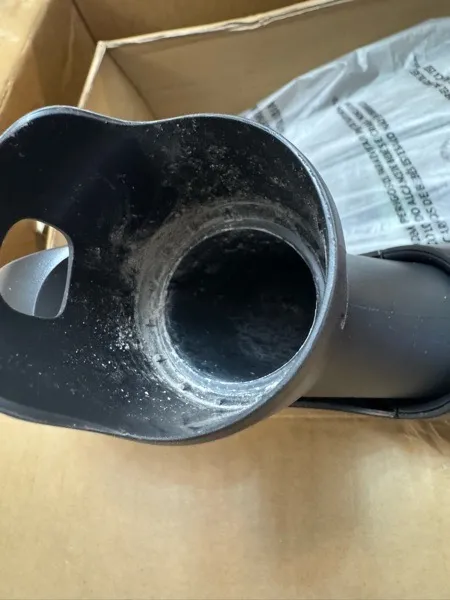 جاروبرقی 2200 وات آ ا گ مدل VX82-1-2ST