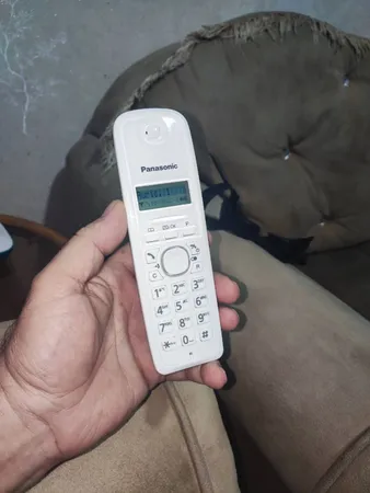 تلفن بی سیم پاناسونیک مدل KX-TG1611