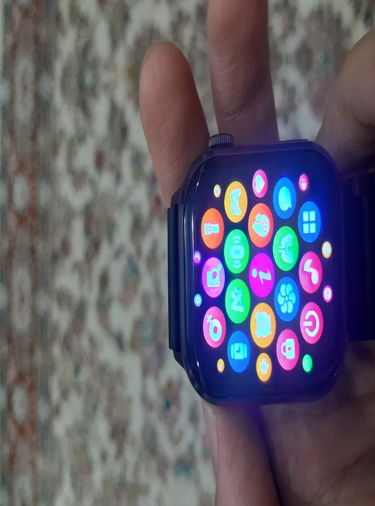 ساعت هوشمند آی می لب مدل IMILAB W02 دارای قابلیت های صفحه نمایش رنگی، صفحه نمایش لمسی، کنترل موسیقی (Music Player)، کنترل سطح اکسیژن خون، قابلیت مکالمه از طریق بلوتوث بند سیلیکون