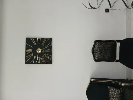 ساعت دیواری اِلِنسی مدل Margaret کد 60c