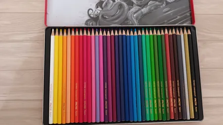 مداد رنگی 36 رنگ فکتیس طرح موجودات فضایی مدل F0711