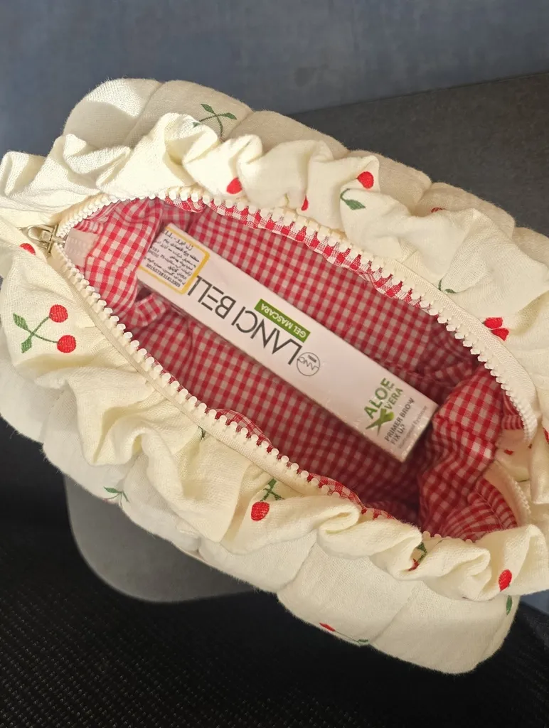 کیف لوازم آرایش زنانه مدل آلبالو چین دار