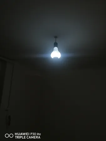 لامپ هوشمند و اسپیکر بلوتوثی مدل led music blub کد HB-61