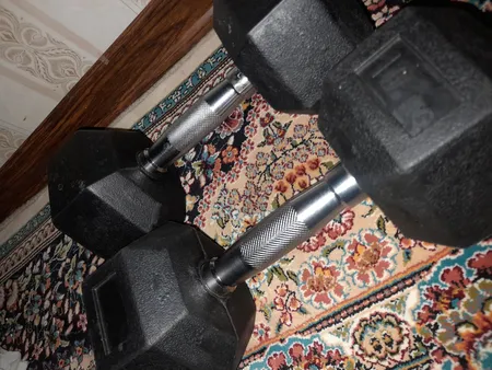 دمبل مدل شش ضلعی وزن 10 کیلوگرم بسته دو عددی