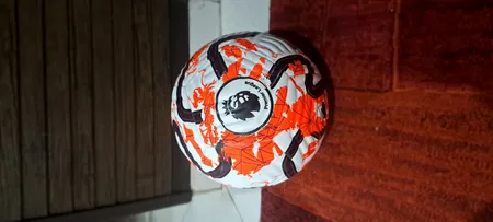 توپ فوتبال مدل 2024 چرمی سایز 5