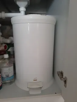 سطل زباله پدالی پدالدار بهاز کالا مدل A.M 508 ظرفیت 20 لیتری